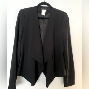 NWT WOMENS BLACK BLAZER SIZE L